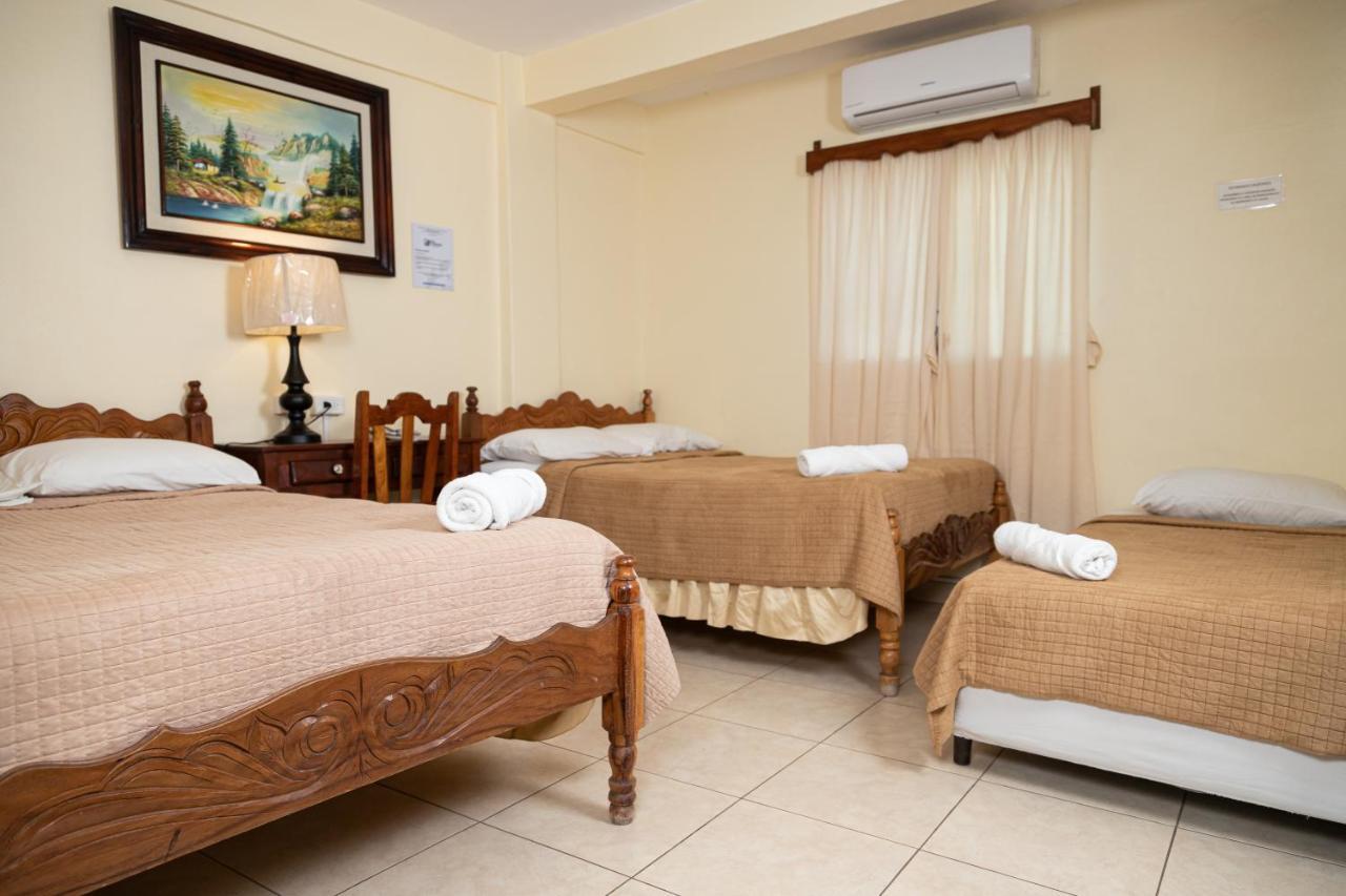 Hotel Internacional Palmerola Comayagua Exterior photo